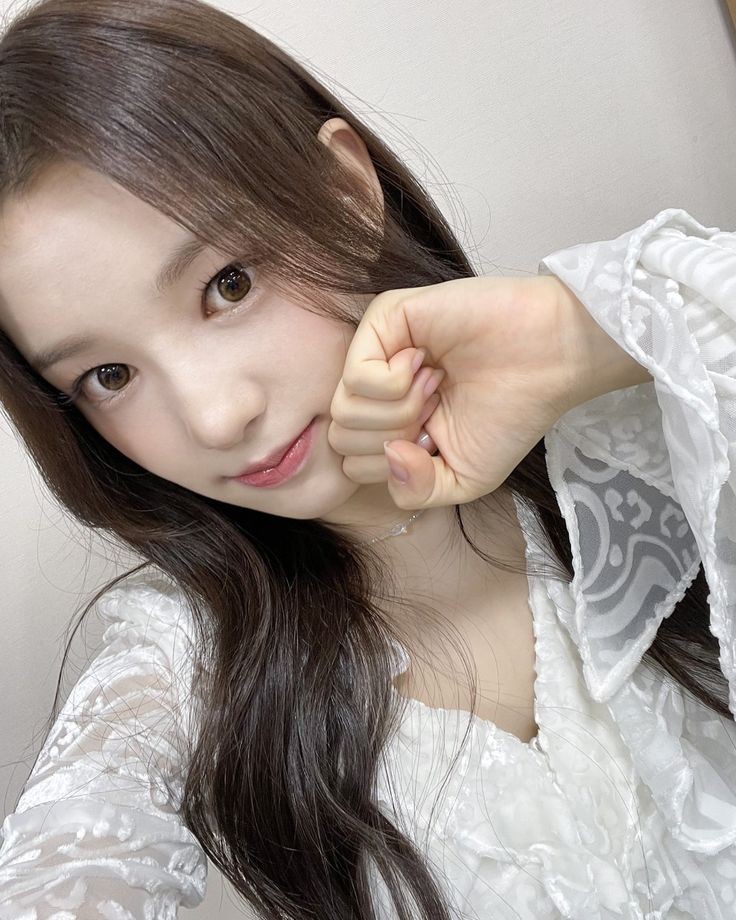 wonders_club's tweet image. ⊰ ⋆◌ ֺ  let’s 🔍  𝕚n 𝚆onder𝕝and ♡

hey 𝚋oog𝕚ǝ, 𝚠e are 𝑙𝕠o𝚔i𝚗g 𝑓o𝐫 #𝐬ar𝕒ng y en @doIIthings le están buscando para volver a la aventura, 𝚜olo se pide compromiso y 𝐫esponsabilidad con el 𝚐rupo. 𝐒i te interesa, deja un 💬 o manda 𝚍m.