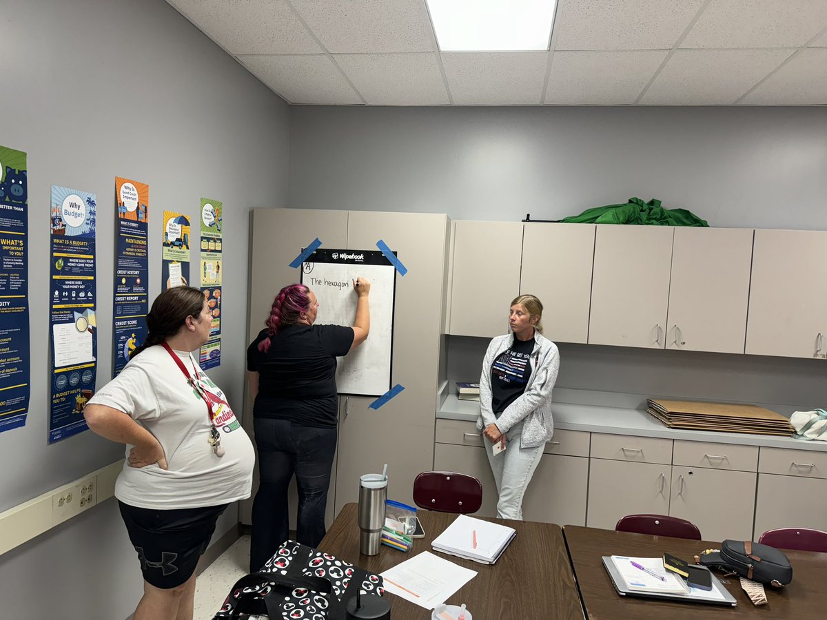 MrsNoeMath's tweet image. What a great day to be @OsageR2Schools !  Thank you for hosting us at your Learning Fair!  Thanks for lunch, too!  #mathroutines #numbertalks @Melissa60200140 
@locomama4180 
@HOMRPDC