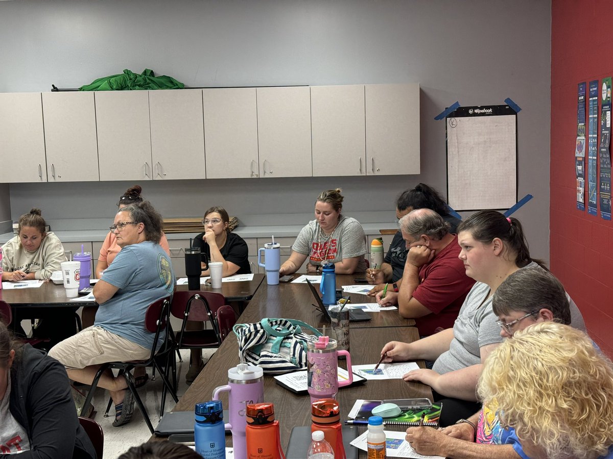 MrsNoeMath's tweet image. What a great day to be @OsageR2Schools !  Thank you for hosting us at your Learning Fair!  Thanks for lunch, too!  #mathroutines #numbertalks @Melissa60200140 
@locomama4180 
@HOMRPDC