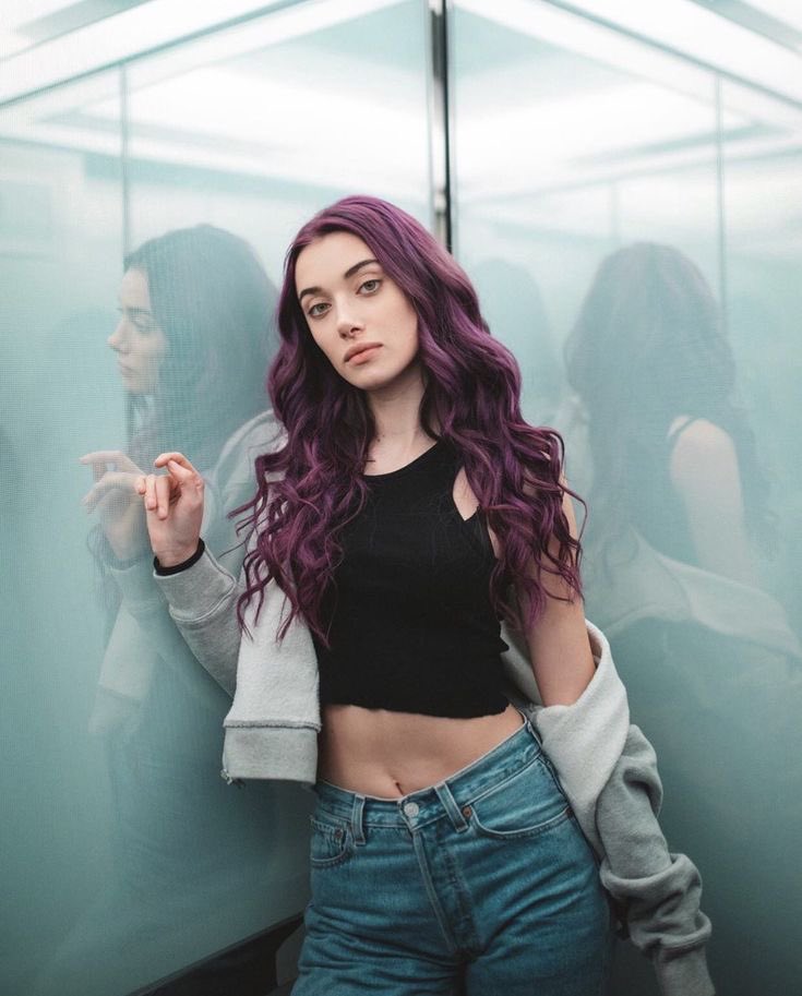 eahdestiny's tweet photo. ꗃ ֢  𝐑𝐀𝐕𝐄𝐍  𝐐𝐔𝐄𝐄𝐍

𝒑ɑrentesco: rainha má
𝒊dɑde: 18
𝒆xtrɑcurriculɑr: música
𝒑ronomes: ela/dela
𝒔exuɑlidɑde: bissexual 

@ravcrow https://t.co/EbrzPr1QYf
