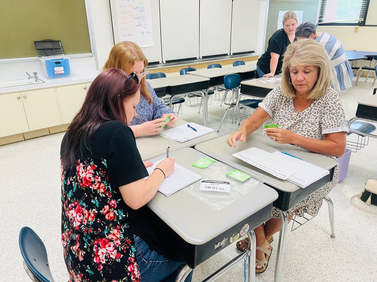 Holly Garrett tweet media