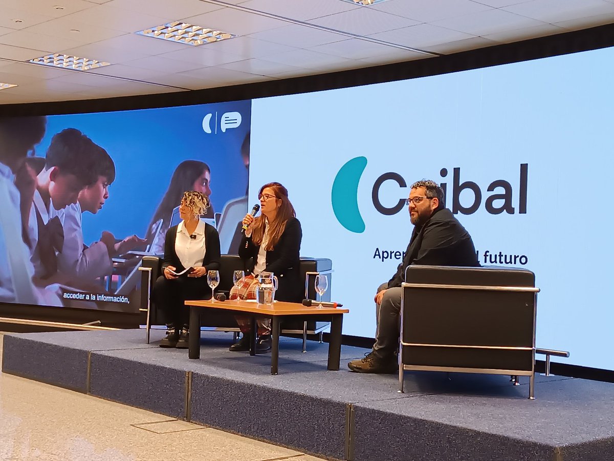 Hoy se realizó la conferencia sobre alfabetización inicial para un futuro sin brechas socioeducativas de Mariana Guiñazú organizada por el equipo de Lengua de <a href="/Ceibal_Uy/">Ceibal</a>, liderado por <a href="/EleonoraAchugar/">Eleonora Achugar</a>. 
¡Gracias a todas las docentes que se sumaron para seguir formándose!