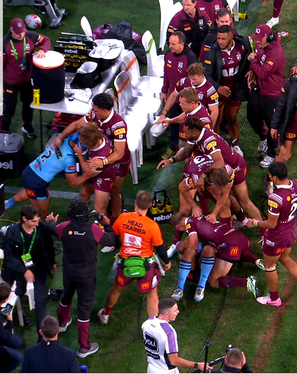 suthodan's tweet image. DEF the Blues at fault here 😂🤣😂🤣😂🤣😂🤣😂