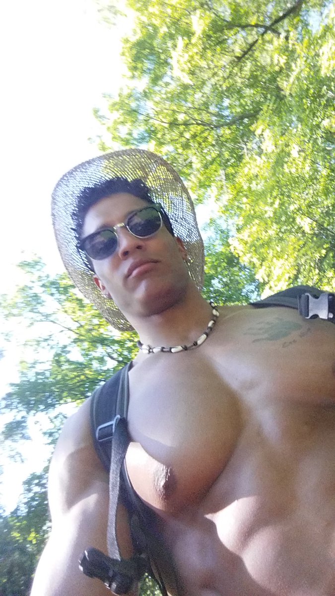 William Lopes (@willlopesdesous) on Twitter photo Schönes Wetter genießen😏🔥🔥🔥
#fyp #hot #sexy #handsome #boy #model #outside #tb Schönes Wetter genießen😏🔥🔥🔥
#fyp #hot #sexy #handsome #boy #model #outside #tb