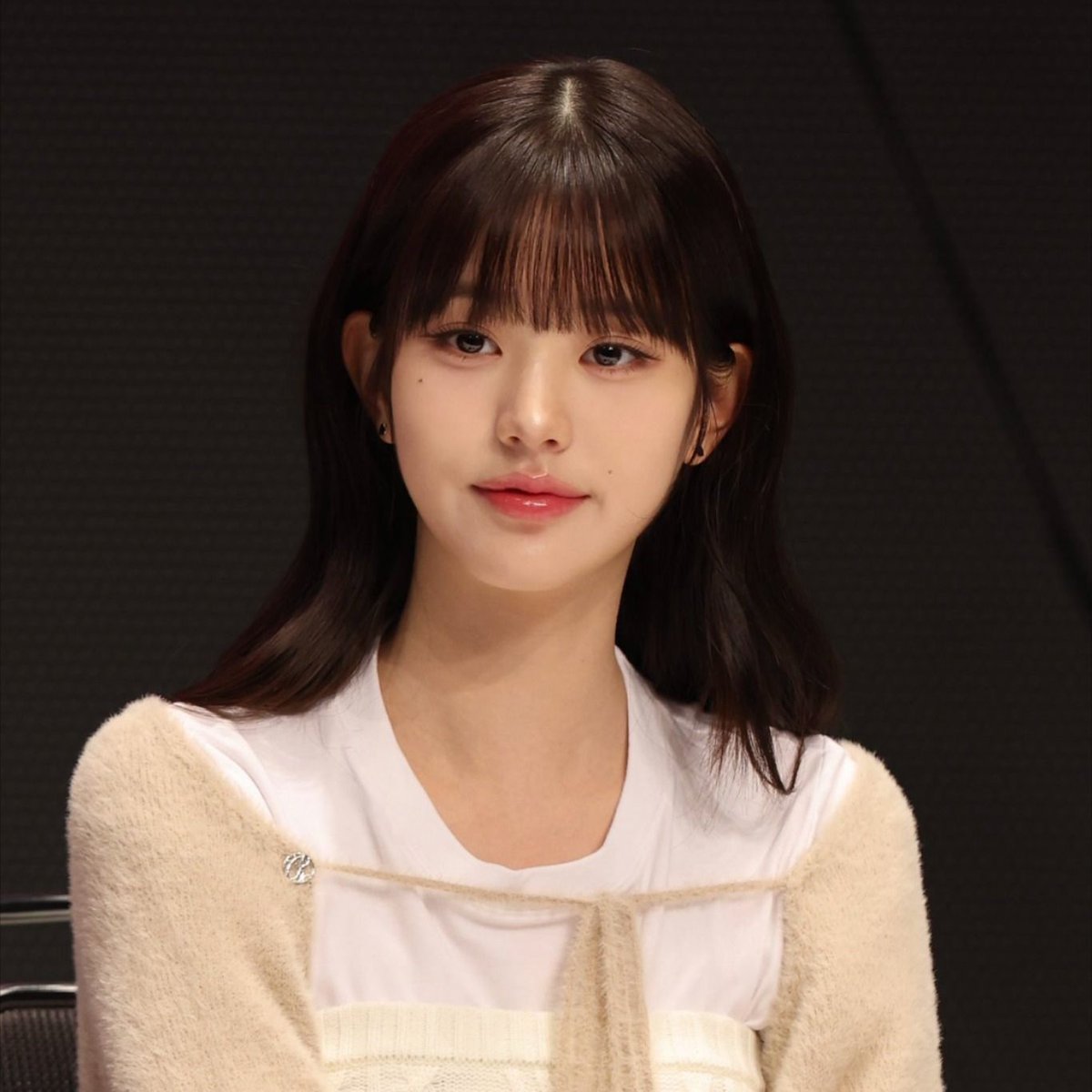 hourly wonyoung tweet media