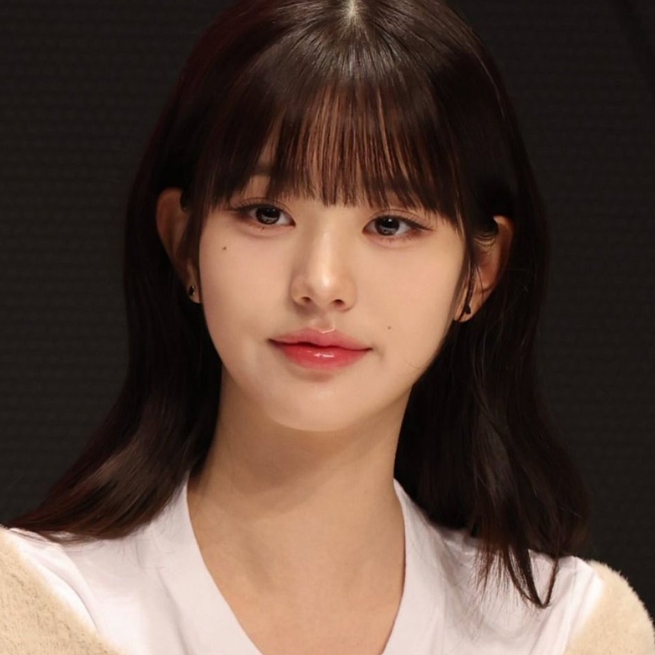hourly wonyoung tweet media