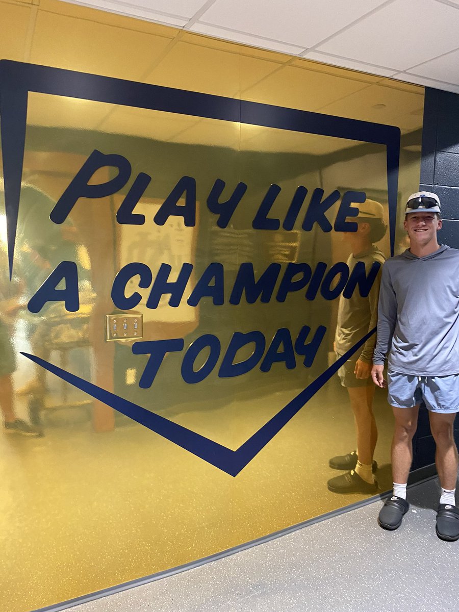 drewtolfree_'s tweet photo. Had a great time at the baseball camp at the University of Notre Dame. I topped out at 86.3mph on my fastball during my bullpen. Thank you @Seth_Voltz and @rmung3 for a great experience! @NDBaseball https://t.co/GxyIi6Zeru