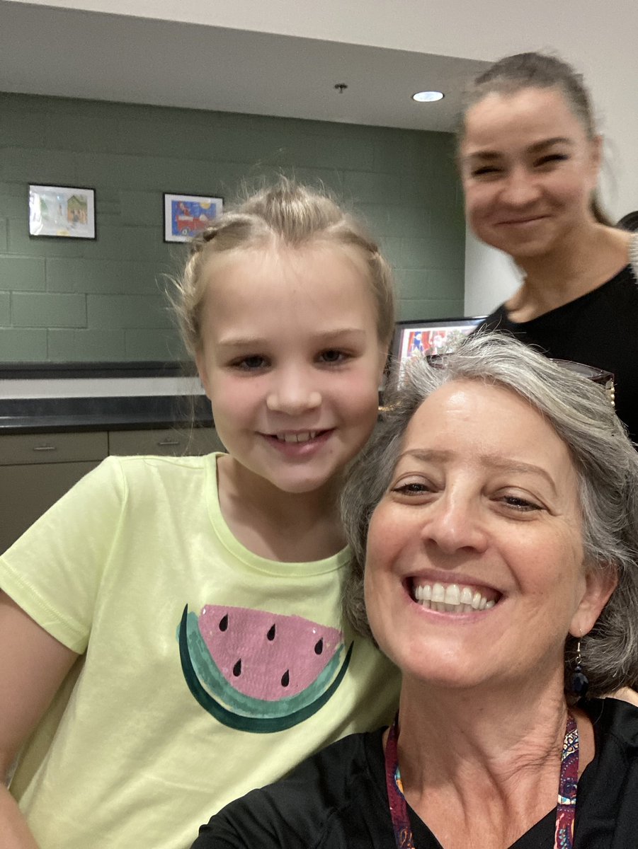 Lisa Knick tweet media