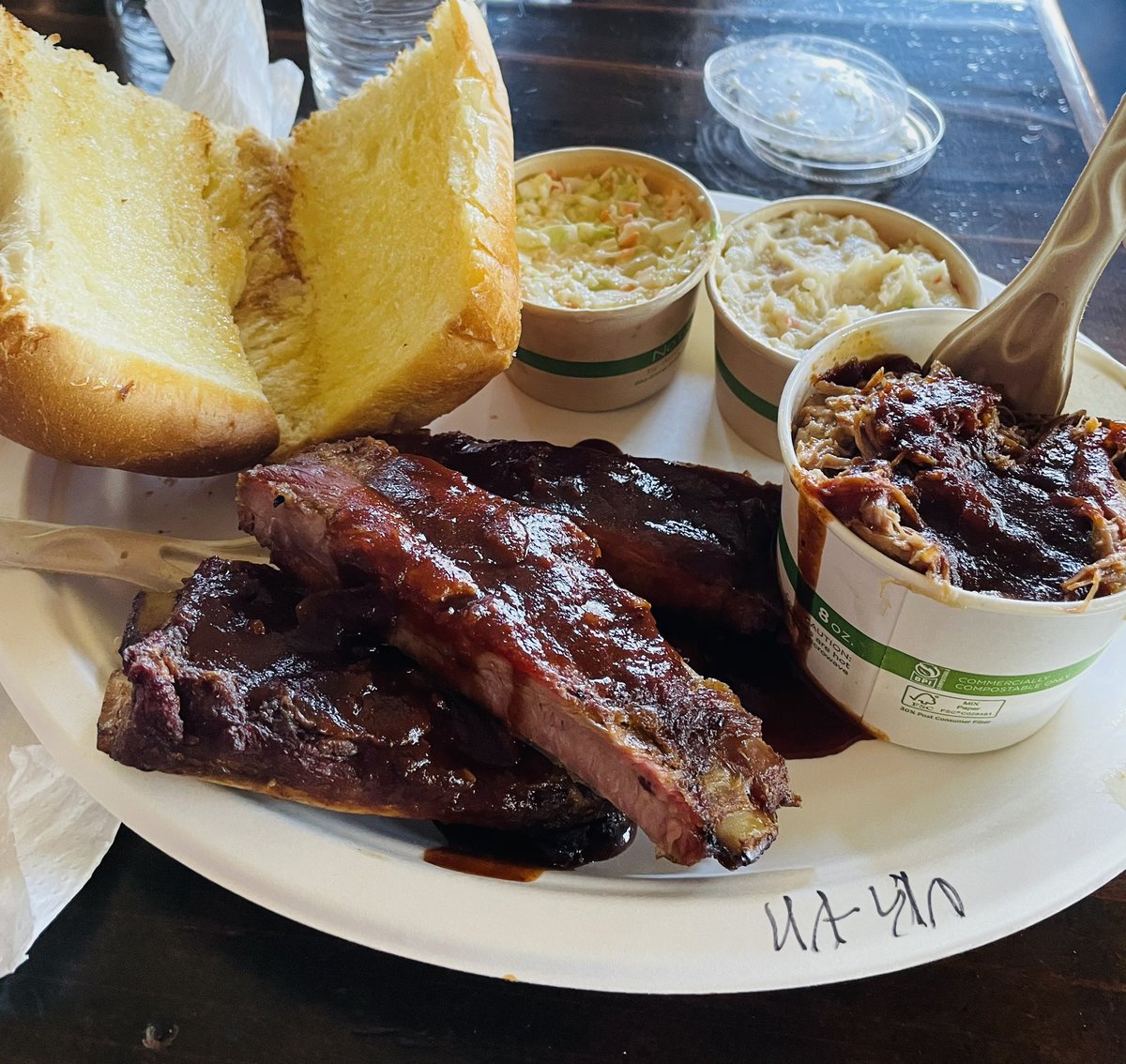 BartlettBacchus's tweet photo. Nothing says welcome back to the #NapaValley better than #BustersBBQ! https://t.co/dSR15ed6FK