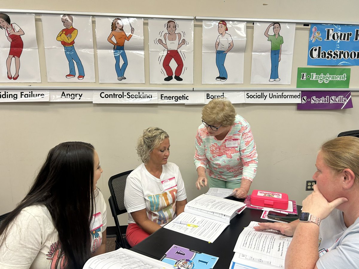 angelaatkagan's tweet image. Win Win Discipline in action! These teachers know how to use Language of Choice when seeking a a solution for a moment of disruption. Giving students validation, choice, and support are key to learned responsibility! @KaganOnline #mrspink4thgrade