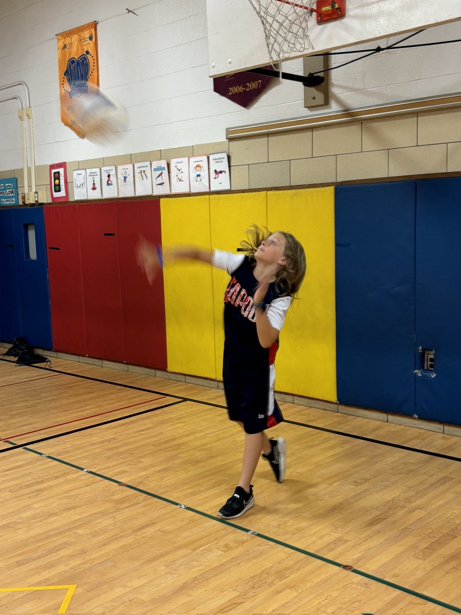 KidscareGCSD's tweet image. Minute to Win It Wednesday, Renaissance shields, Slime Club, and a little afternoon volleyball...another great day of summer program @GreeceCentral! 😍 #Back2TheFuture