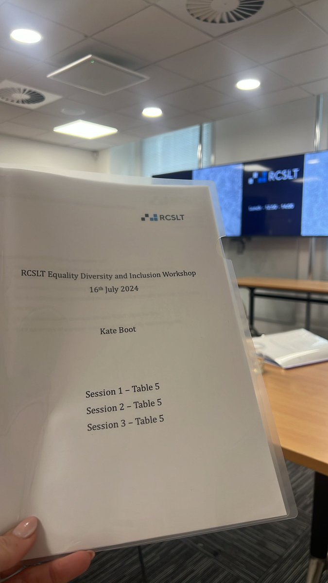 Yesterday, our co-chair @AuDHD_SLT attended the <a href="/RCSLT/">RCSLT 💙</a> EDI workshop along with other members from the various EDI working groups. 

They explored ideas &amp; ways forward, to develop &amp; strengthen the EDI focus across SLT. 

Here’s some tips to aid your ND affirming practice:-