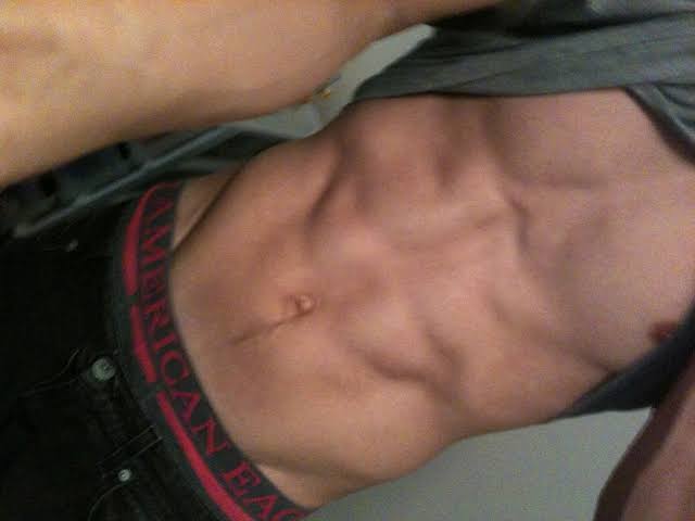 Kuşadası çevresi çift yada tek bayan varmı yaş 28 alet 21