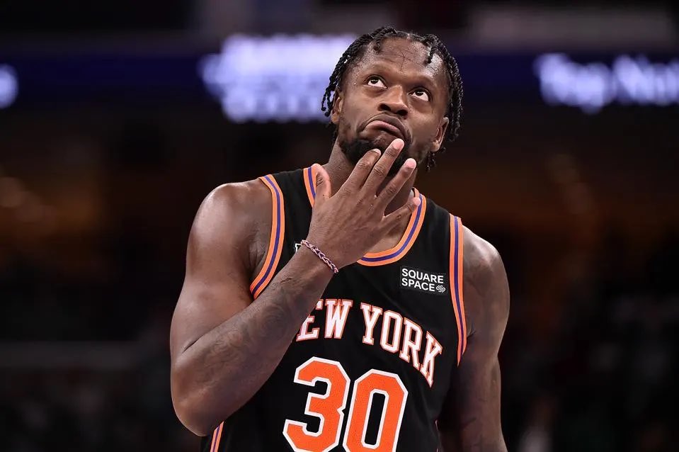 NationMffl's tweet photo. Bleacher Report trade idea:

Dallas Mavericks Receive: Julius Randle

New York Knicks Receive: P.J. Washington, Daniel Gafford, Jaden Hardy, 2025 second-round pick (via Toronto Raptors), 2028 second-round pick (via Miami Heat)

Thoughts? 🤔 https://t.co/AyscAurLVc