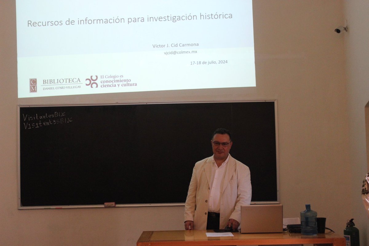 RuiOaxaca's tweet photo. Iniciamos taller “Recursos de información para investigación histórica”. Compartido por el Dr. Victor Cid de @BiblioColmex. X años #RUIO https://t.co/v9TSfzPnpX