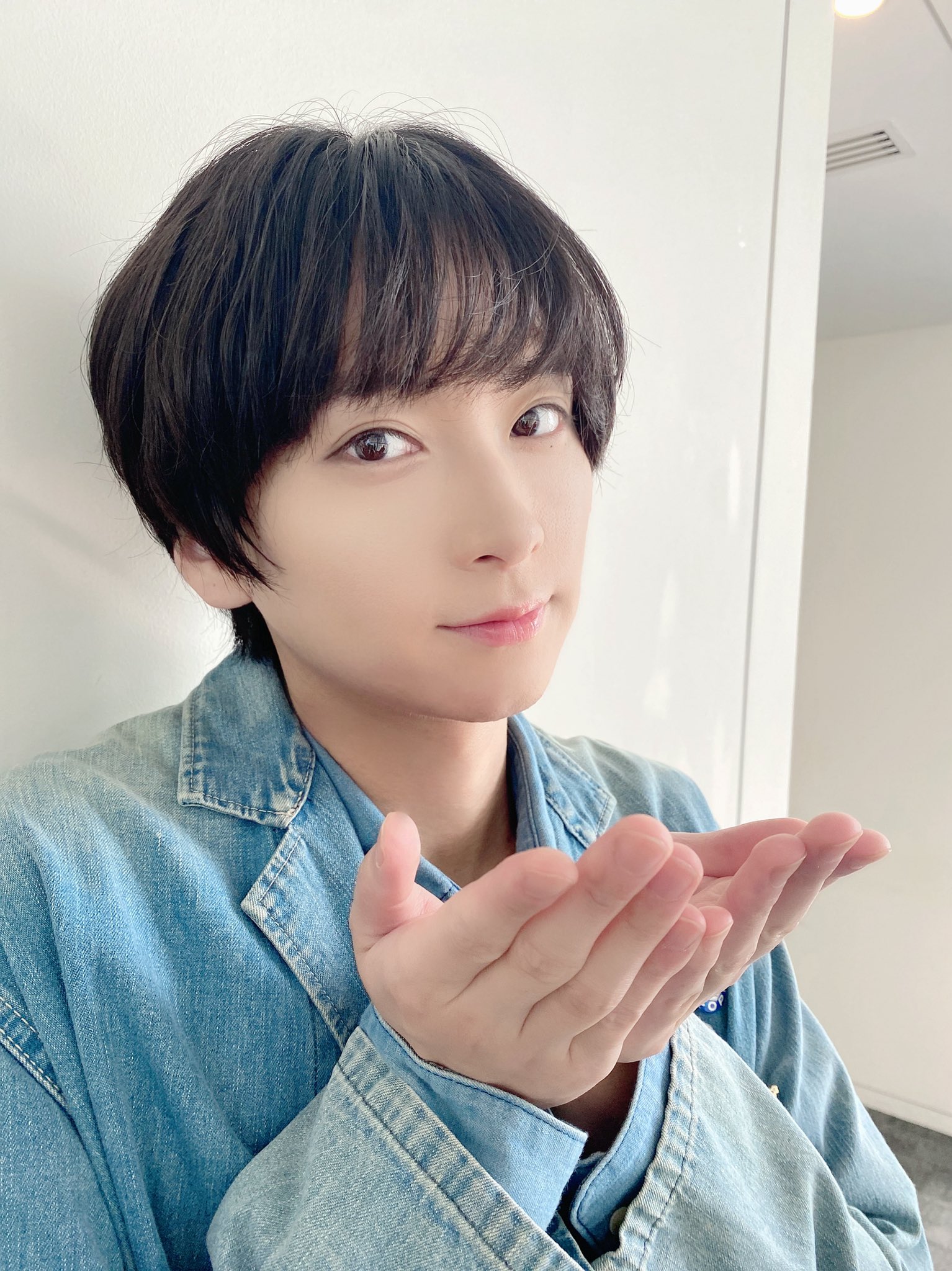 荒牧慶彦さん 荒牧慶彦さん