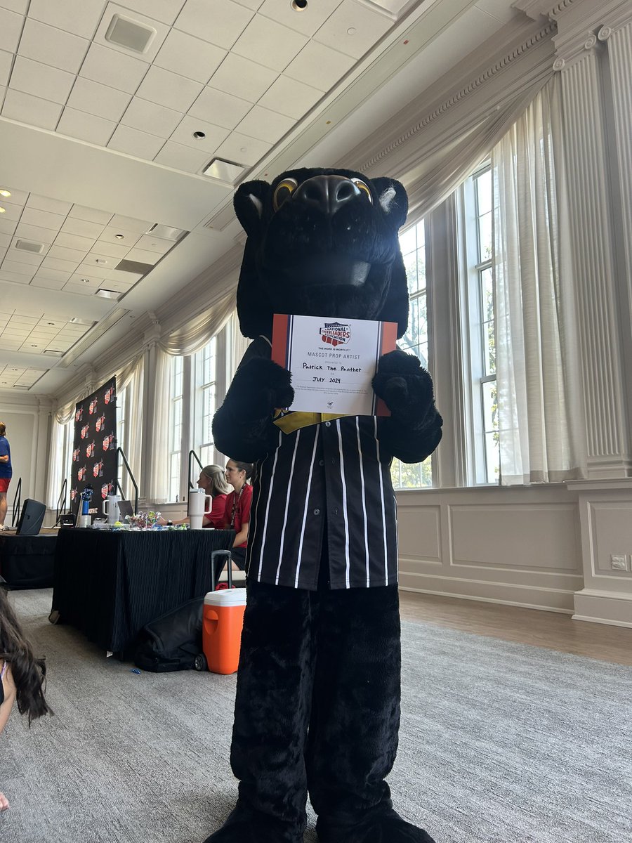 VRMS CHEER tweet media