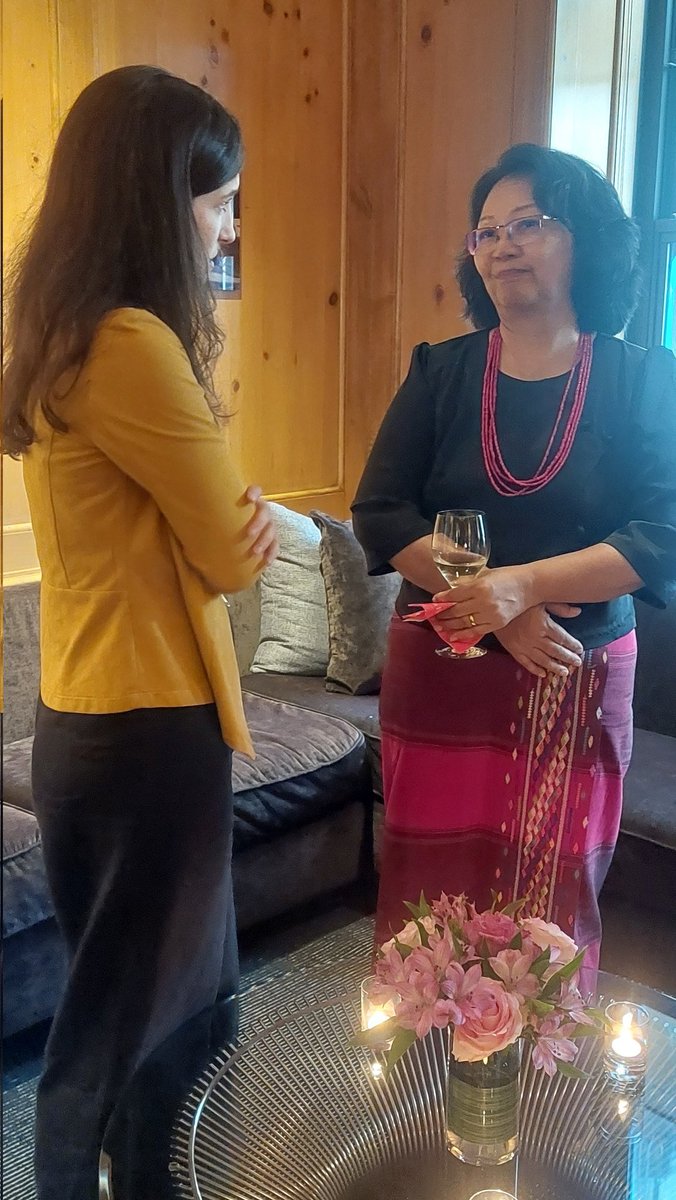 PacWPSMediators's tweet photo. @GPPAC @swiss_un @SwissAmbUN_NY @ROK_Mission @CanadaUN @AustraliaUN @ArbeiterRichard @SwissMFA @CSchwalgerNZ @FinlandUN @sharonfiji @UN_Women @MWM_Network "(We need) the resources to lead with human security, not military security (that is) the essence of community security" - @vanyaradzayi reaffirms the difference investment in women mediators can make at welcome reception #redesignthetable https://t.co/GxFO9ZDiIg