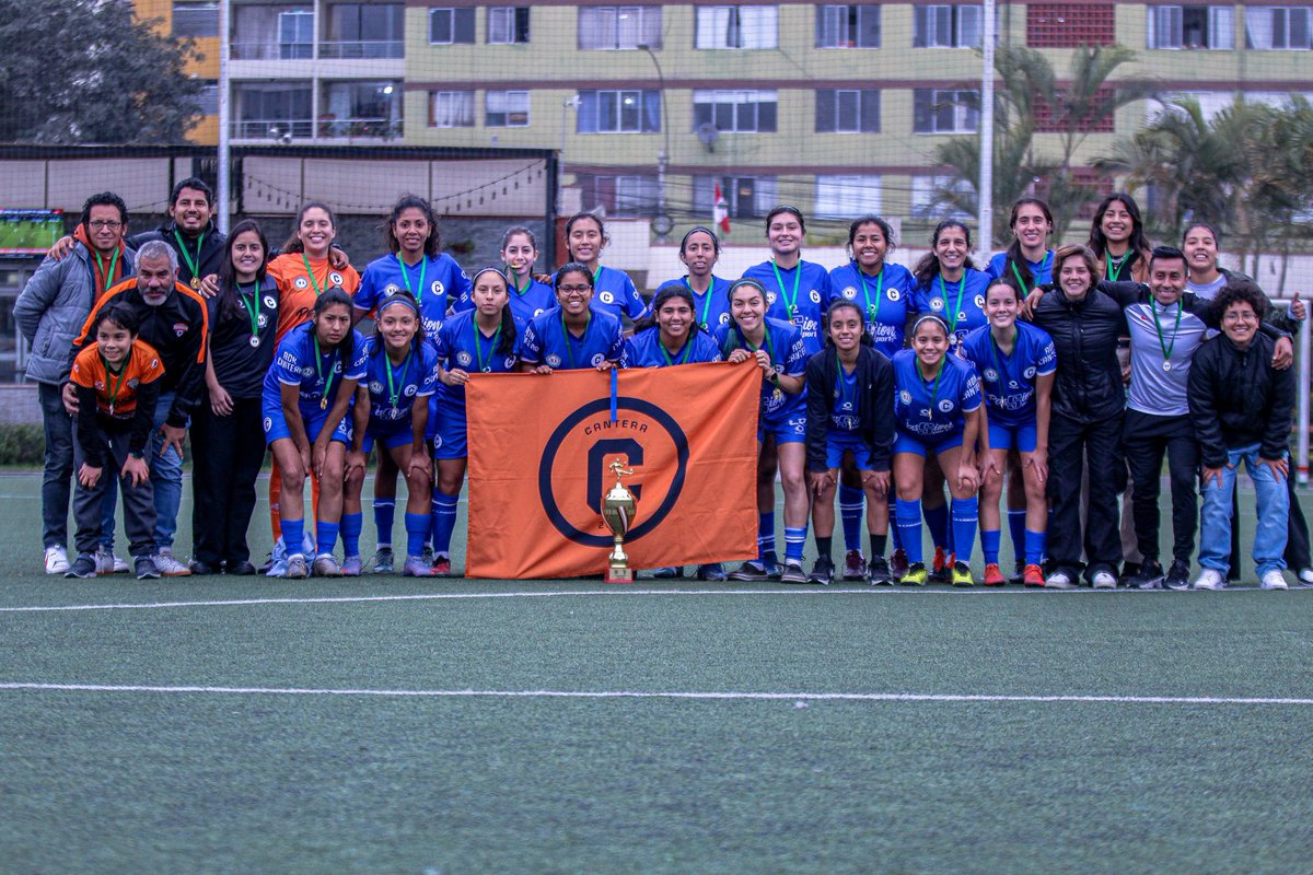 clublacantera's tweet image. Postales de la última fecha de la Etapa Distrital de la Liga de Ascenso, donde clasificamos invictas al Interligas 🚀⚽️

¡𝙑𝘼𝙈𝙊𝙎 𝘾𝘼𝙉𝙏𝙀𝙍𝘼 𝘾𝙄𝙍𝘾𝙊𝙇𝙊! 🟠🔵

📸 @gianflores02 

#SomosCantera
#ADNcantera
#LigadeAscenso