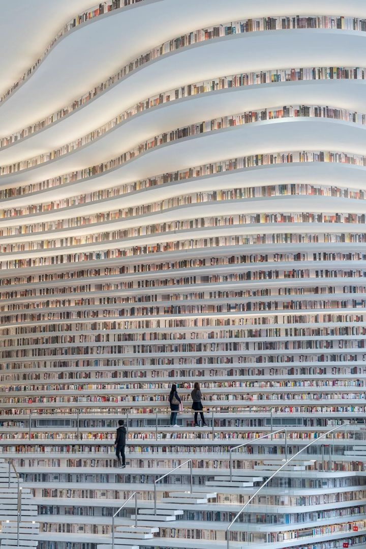c21newbeg's tweet photo. For anyone who likes reading, add this to your bucket list!

Read more on the futuristic-looking library in China 👉 https://t.co/IQE2c3bgUo https://t.co/lv26dmtk6m