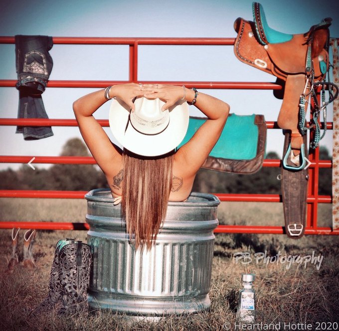 RP if you think I need some new farm girl content! 😘😈😜 https://t.co/FPkF0FcuyO<a href="/tag/onlyfans"class="tags"><span>#onlyfans</span></a><a href="/tag/heartlandhottie"class="tags"><span>#heartlandhottie</span></a>