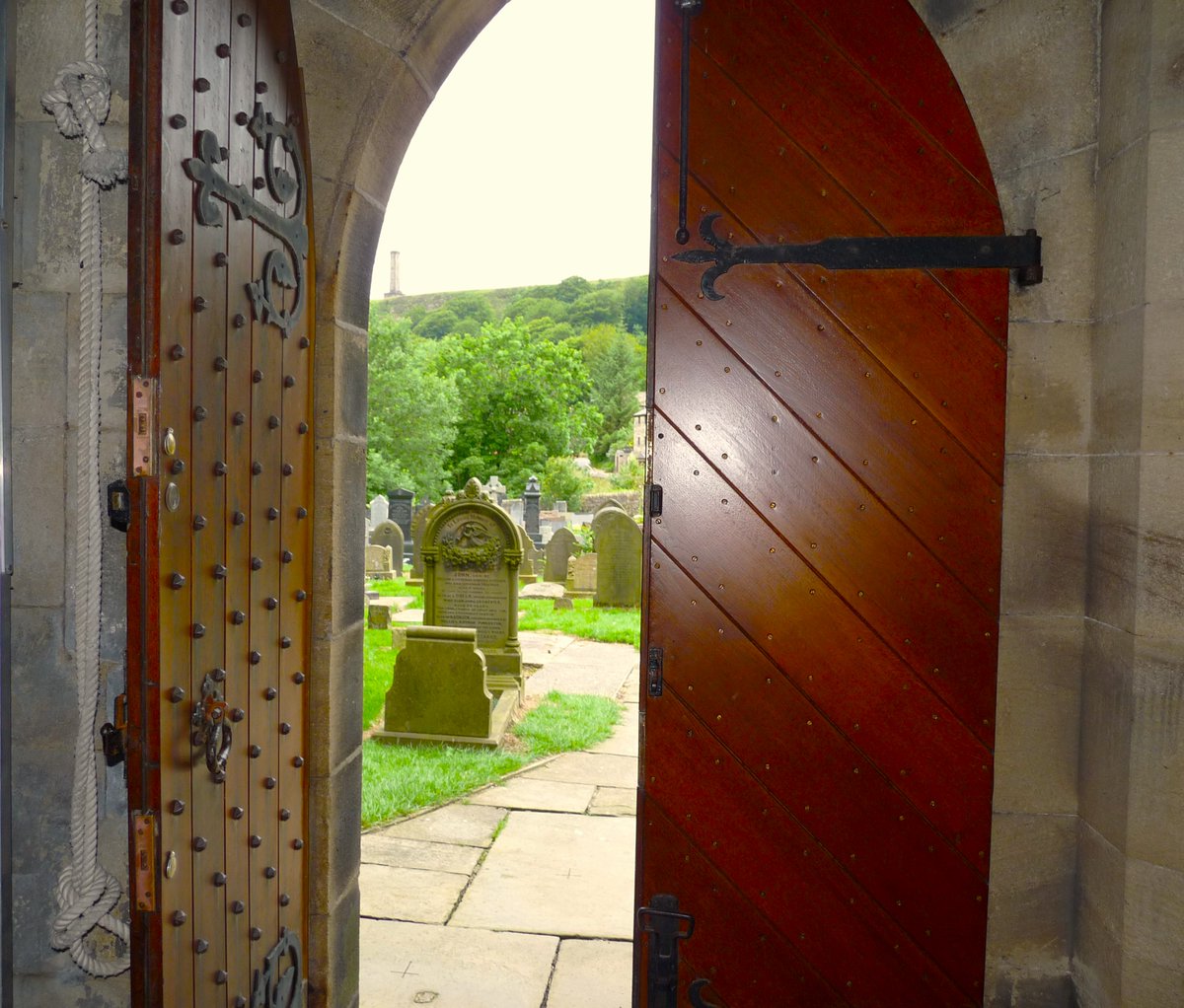 Emmanuel Church, Holcombe, Ramsbottom, Bury. Door looking towards Holcombe Hill and Peel Tower  #churchdoorchallenge #emmanuelholcombe #ramsbottom #holcombehawkshaw #manchesterDiocese