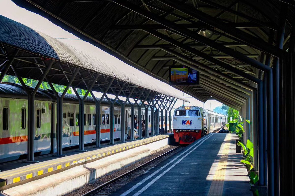 Kereta Api Indonesia tweet media