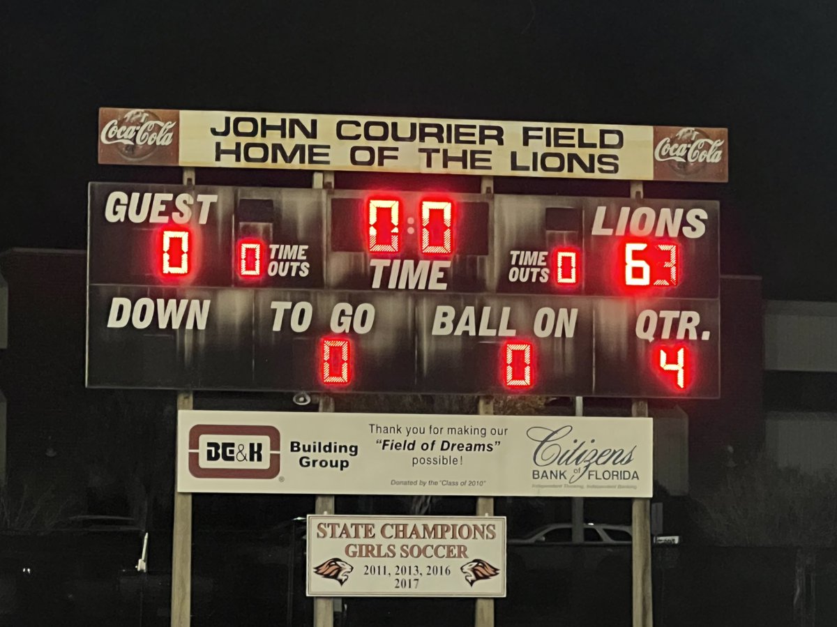 OviedoAthletics's tweet photo. Out with the Old…..In with the New!

John Courier Field

#GoLions https://t.co/WKeBz4wEZD
