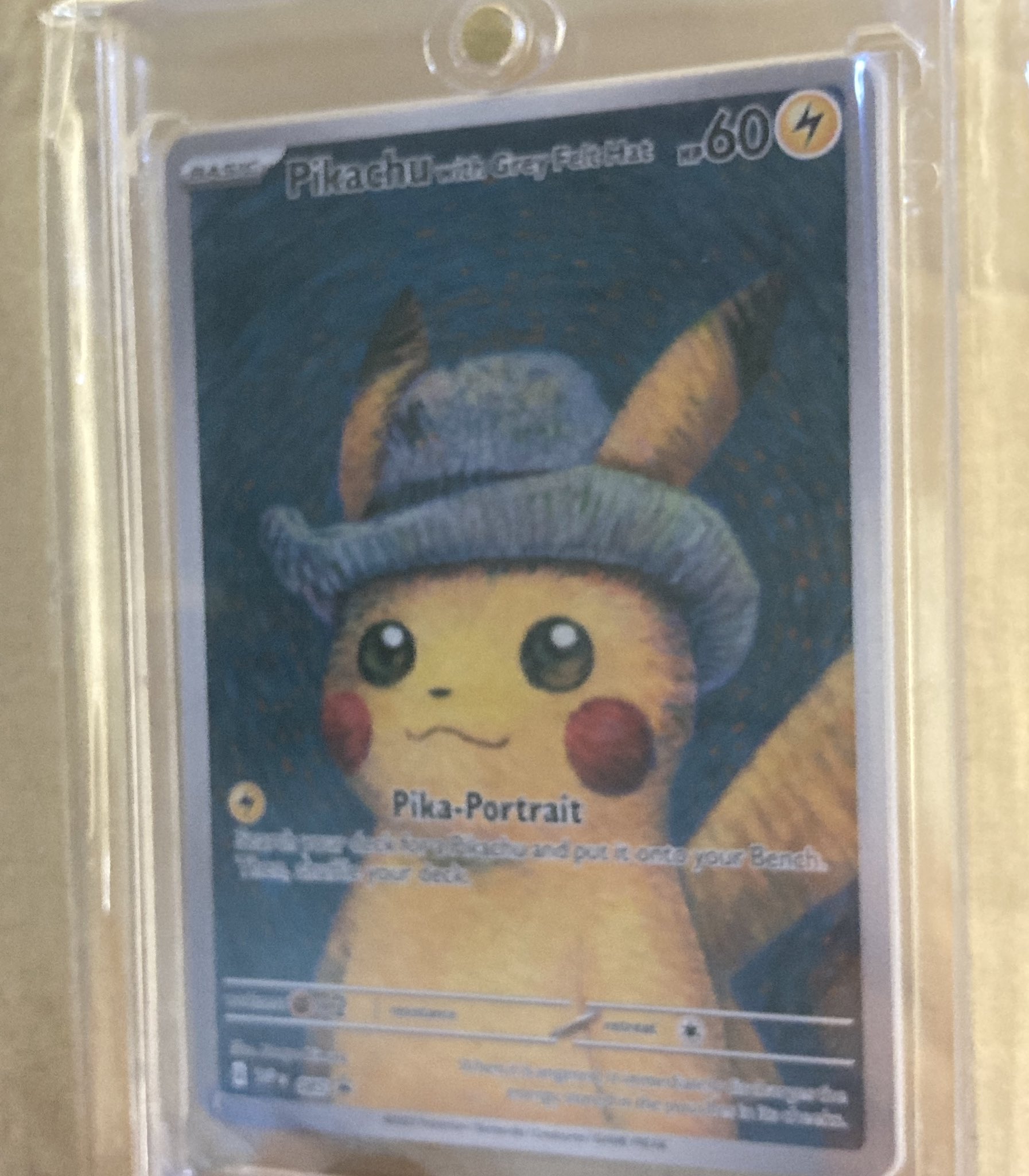 d*3様 ポケカ ゴッホピカチュウ 左上白かけあり d*3様 ポケカ