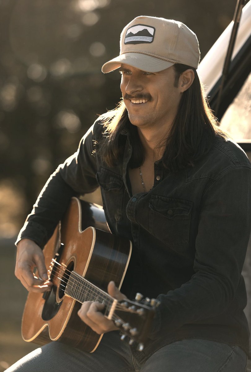 Buck Hill tweet media