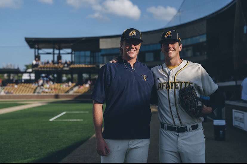 JoshKuhns23's tweet image. 100% committed!!! 🍊🍊
@CarrollBaseball @OCCBSB @RichBenjamin04 @lukejaksich37