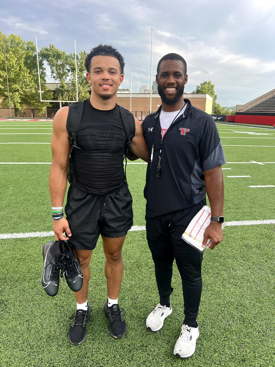 JaydenW777's tweet photo. Big thanks to @CoachLark_28 for great day at Youngstown state @coachcamwest @TVSCOTTIESFB https://t.co/TpORRPFExX