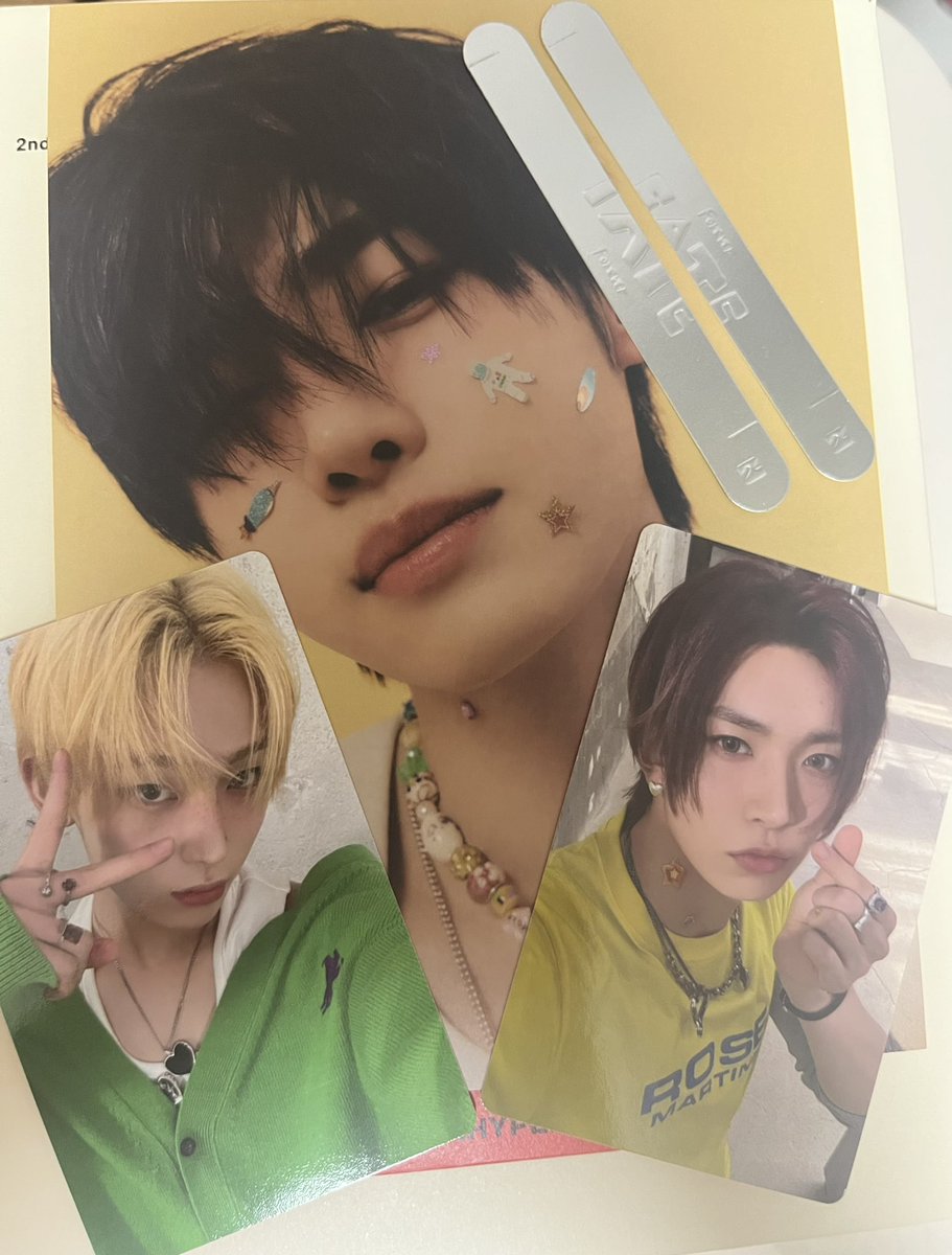 momo09778914's tweet photo. ヴァネロペジョンウォン探してます！
写真のソヌ、ヒスン、ソンフンと同種交換可能な方いらっしゃいましたらお気軽にお声がけください🙏✨
郵送での交換希望。
※FFさん優先
#ENHYPEN交換
#ENHYPEN https://t.co/ISBTMK4JSQ