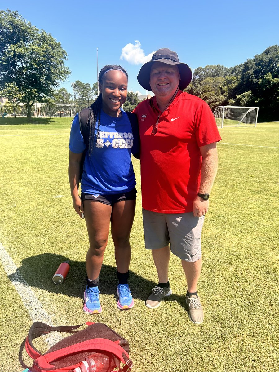 KhloeSRob's tweet image. Thank you @MercerWSoccer and all the other coaches for an amazing camp. I had a great time getting to learn different coaching styles and techniques. @HailStateSOC @valdostastate @WUEagles @WesleyanCollege @GaSouthwestern