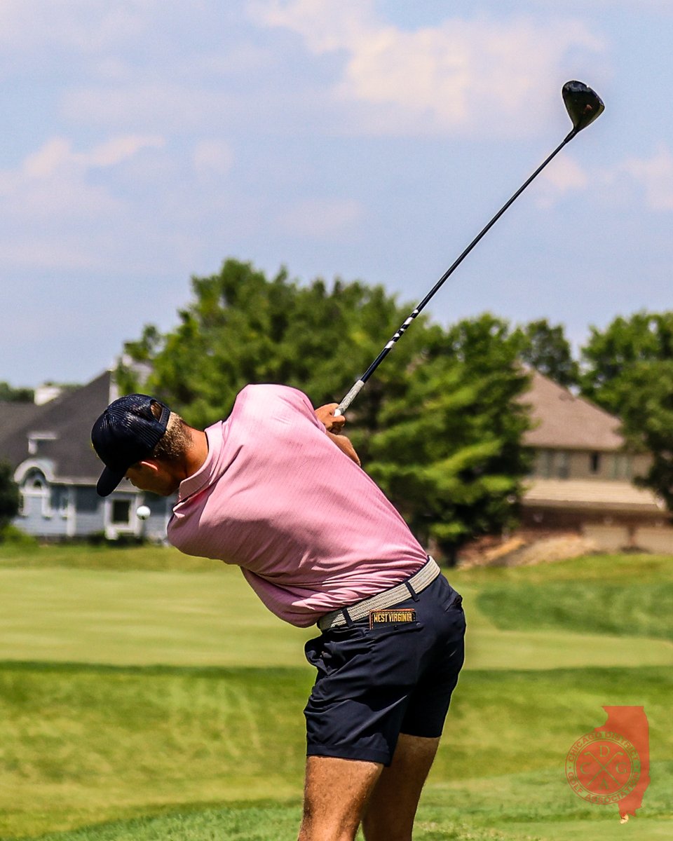 CDGAGolf's tweet photo. Halfway home. 🏆

Lake Forest’s @GrievePierce carded a second-consecutive 2-under 70 to gain a one-shot lead over the field 36 holes through the 93rd #ILStateAm at @AtkinsGolfClub. Five competitors sit just one shot behind Grieve at -3.

Visit https://t.co/sXgCJvEcqN for a full recap, photo gallery and videos from the second day.