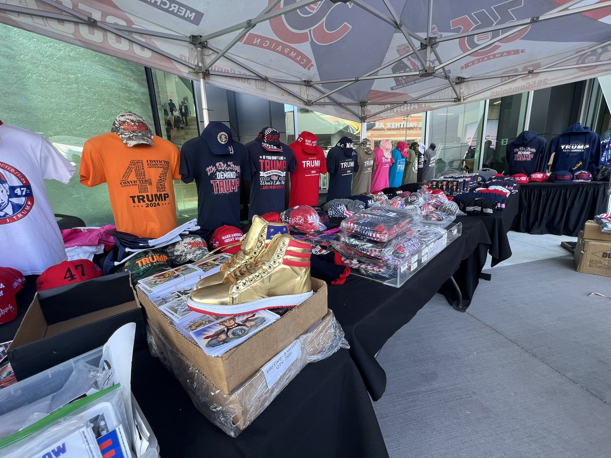 JenMcCainTV1's tweet photo. Supporters came for more than the speeches. They are here for the swag. @69News @WendyDavisnews RNC. https://t.co/d5o1XQBatY