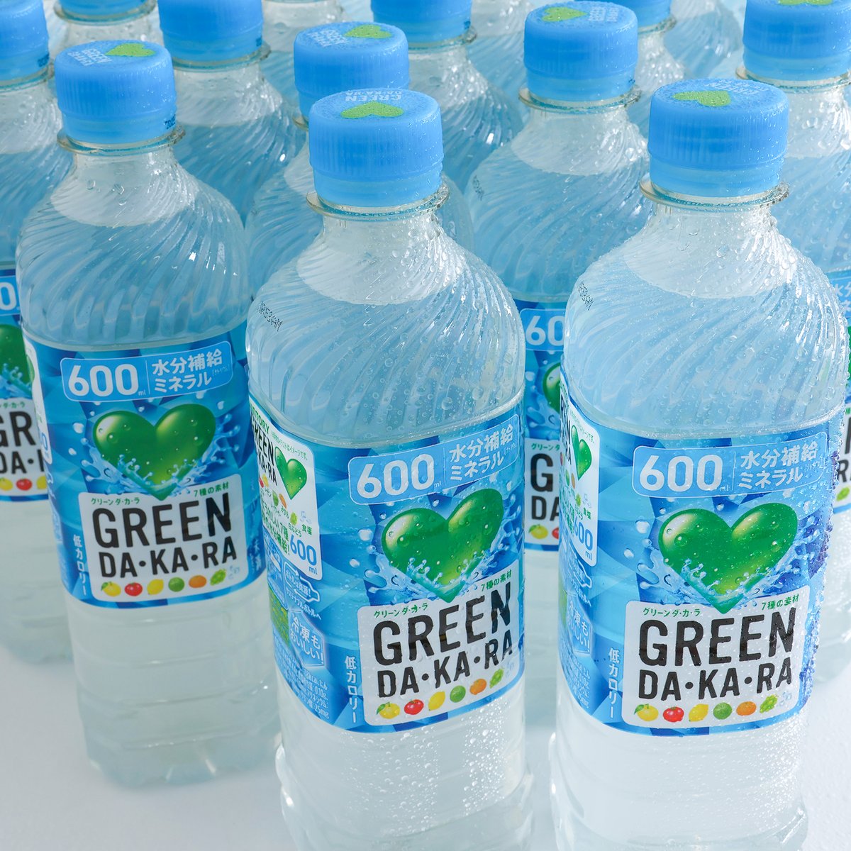 ICERINGofficial's tweet photo. 【ICE RING® NOVELTY FAIR VOL.2】

「こどもの気温は大人の+7℃！
    #こども気温 に気をつけよう！」

7/18(木)～
ICE RING® 1本ご購入ごとに 
SUNTORY GREEN・DA・KA・RA 600mlを1本プレゼント！
@suntory_greendakara
（無くなり次第終了）

（↓続く） https://t.co/BG46MFg8T4