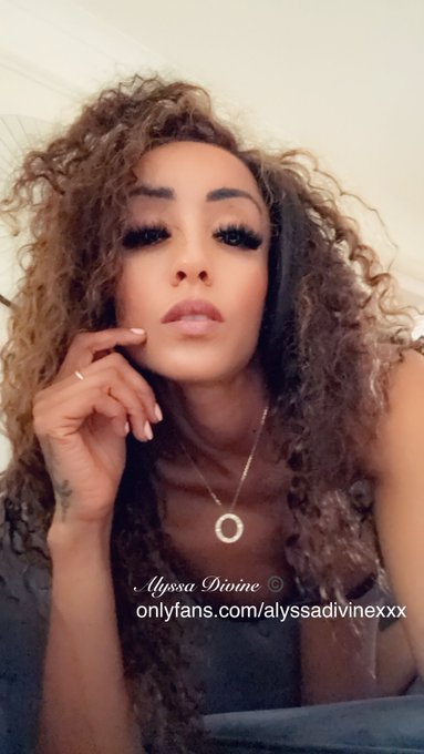 I love dressing up!! Explore those fantasies and CUM &amp; PLAY!!  https://t.co/ElfEqsi4Yg If you&rsquo;re already<a href="/tag/summervibes"class="tags"><span>#summervibes</span></a><a href="/tag/sexybikinibabe"class="tags"><span>#sexybikinibabe</span></a>