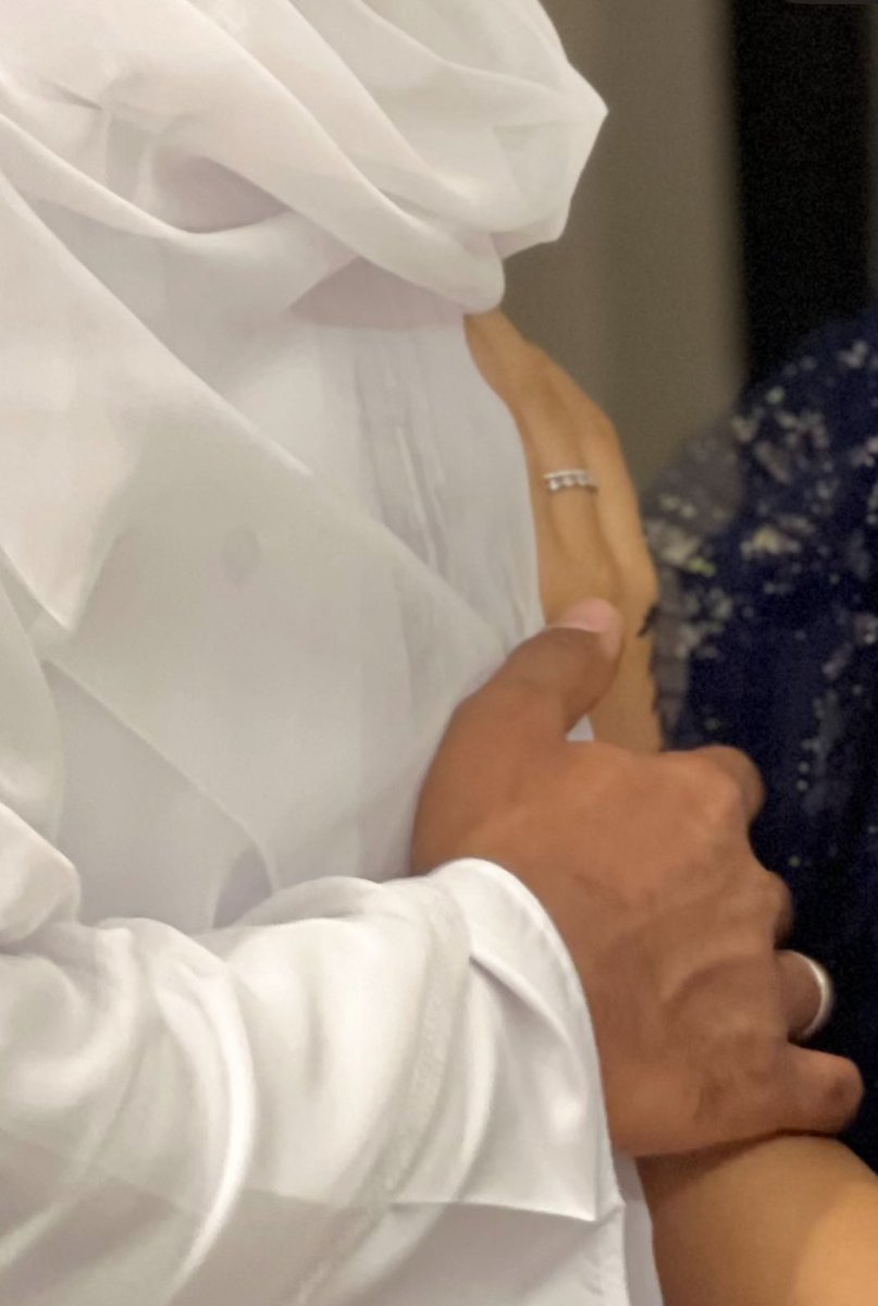 TheForghet's tweet photo. 15/7/2024 
جمّع قلوبنا وولّفا ❤️
مبروك لينا يا شريك دربي ورفيق عمري 
اللهم اجعله لي كما احب وإجعلني له كما يُحب واجعلنا لكَ كما تُحب وترضى .. https://t.co/OUX61Oeyei