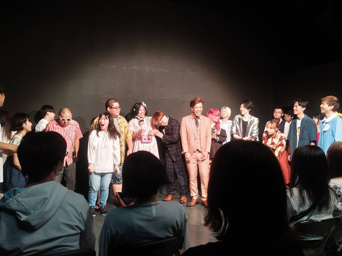 smileplanvam's tweet photo. 7/6乱獲りッ!!、スマイルプランどちらのライブも満席で開催できました。

出演してくださった、芸人さん、タレントさん
そしてお越しくださったお客様、劇場関係者の皆様、スタッフの皆様。

スマイルプランを10年間ありがとうございました。

#スマイルプラン #乱獲りッ https://t.co/C9gWLYNlp7