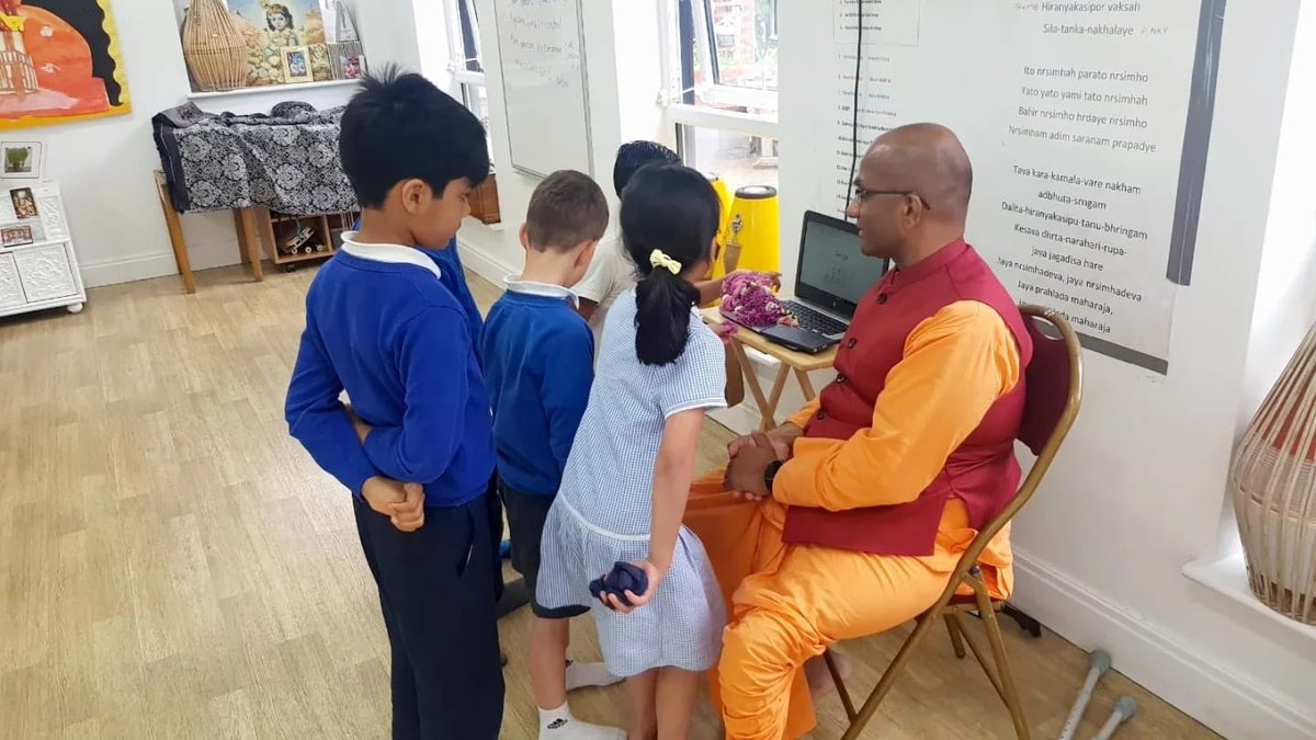 Chaitanya Charan Official (@chaitanyatss) on Twitter photo Day 3 at ISKCON <a href="/ISKCON_Manor/">Bhaktivedanta Manor</a> in UK
I addressed the Gurukul children at the Bhaktivedanta Manor. The session was on the topic of how Krishna helps those who call out to Him, how we can prepare both our heart and mind to call out to Him, and to receive His response. Day 3 at ISKCON <a href="/ISKCON_Manor/">Bhaktivedanta Manor</a> in UK
I addressed the Gurukul children at the Bhaktivedanta Manor. The session was on the topic of how Krishna helps those who call out to Him, how we can prepare both our heart and mind to call out to Him, and to receive His response.