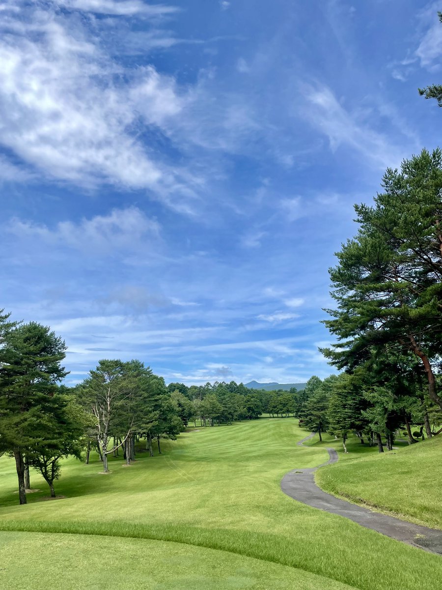SupersonicMS's tweet photo. 贅沢な良きコースでした⛳️

焼けた🔥

これから風呂入って
酒飲んで肉食って麻雀🀄️

おっさんの遊びフルスロットル。

腰持つのか？ https://t.co/nIHT2yDrET