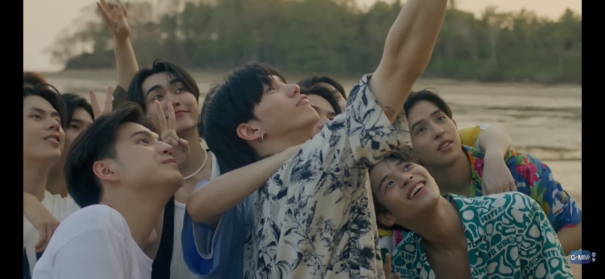 Melody9412's tweet photo. Ando en lágrimas!!💙Gracias W Are por esas amistades, esos viajes, por esos amores increibles y por enseñarnos que podemos triunfar!!😭💕
Gracias por entrar en mi vida nunca te olvidare!!
#WeAreSeriesFianlEP
#pondphuwin #WinnySatang #tanfang 
@ppnaravit @phuwintang https://t.co/3D1XIen1XR