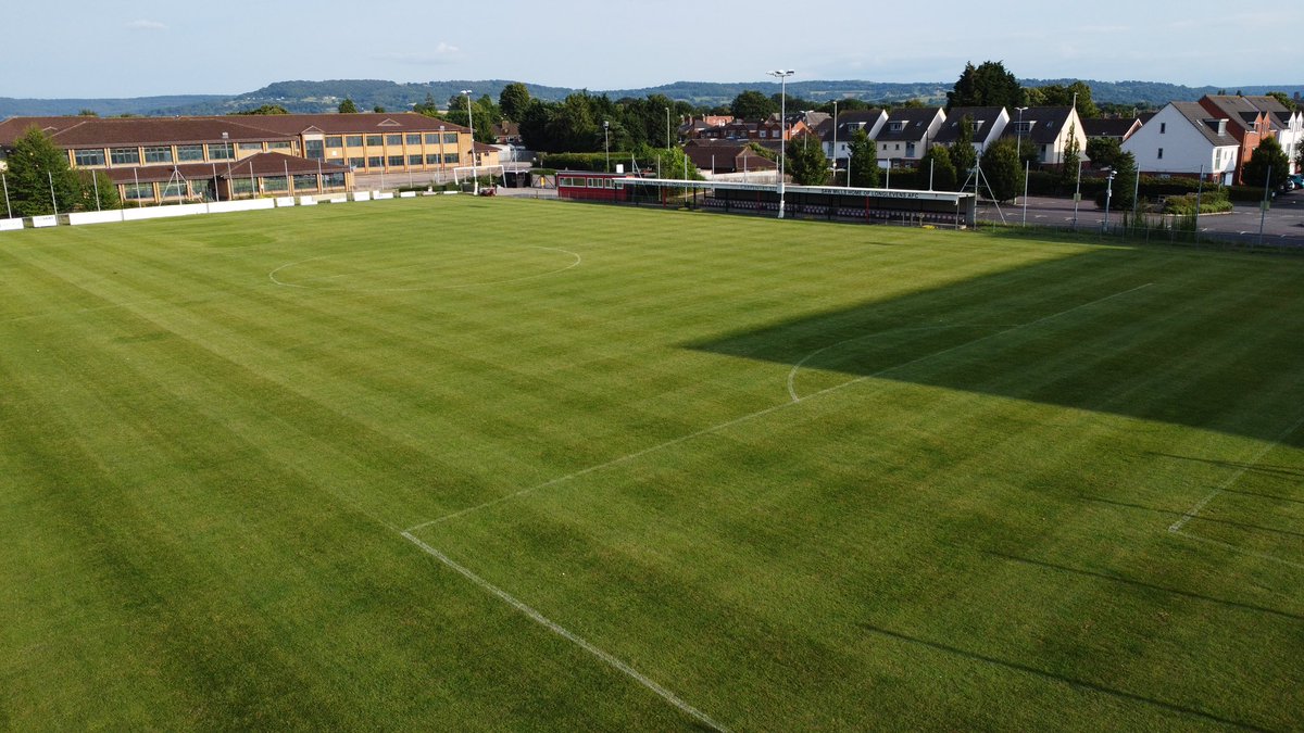 maverick6031's tweet image. It’s nearly time for football to come home @longlevensafc @HellenicLeague @IanPritchard422 

Let the rain continue 🌱🌱🌱🌱🌱🌦️🌦️