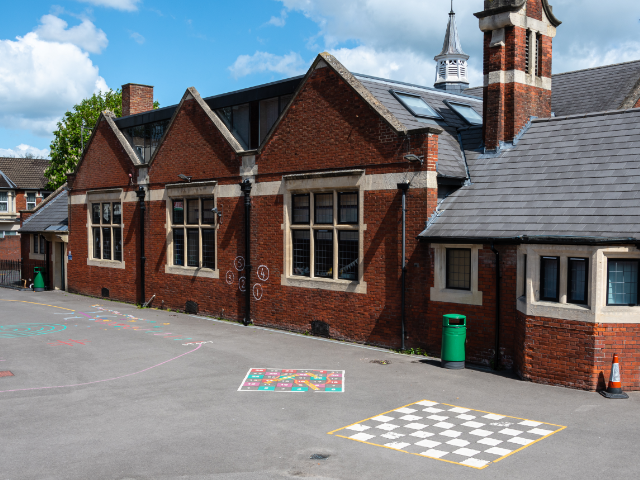 As schools shut down for the summer break it is essential that the premises are as secure as they can be. Download the #nbcc #crimeprevention guide for practical tips on premises security: ow.ly/P9uX50ShQBQ