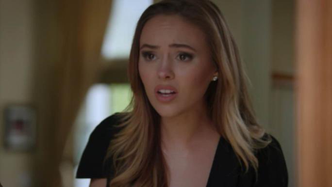 “You can’t break something that’s broken”

Ryleigh Hook
Oc 
She wasn’t always so dark as she tries to do good 
Ships with high chemistry 🧪 
OUAT fandom  but will RP with anyone 

Retweet and follow