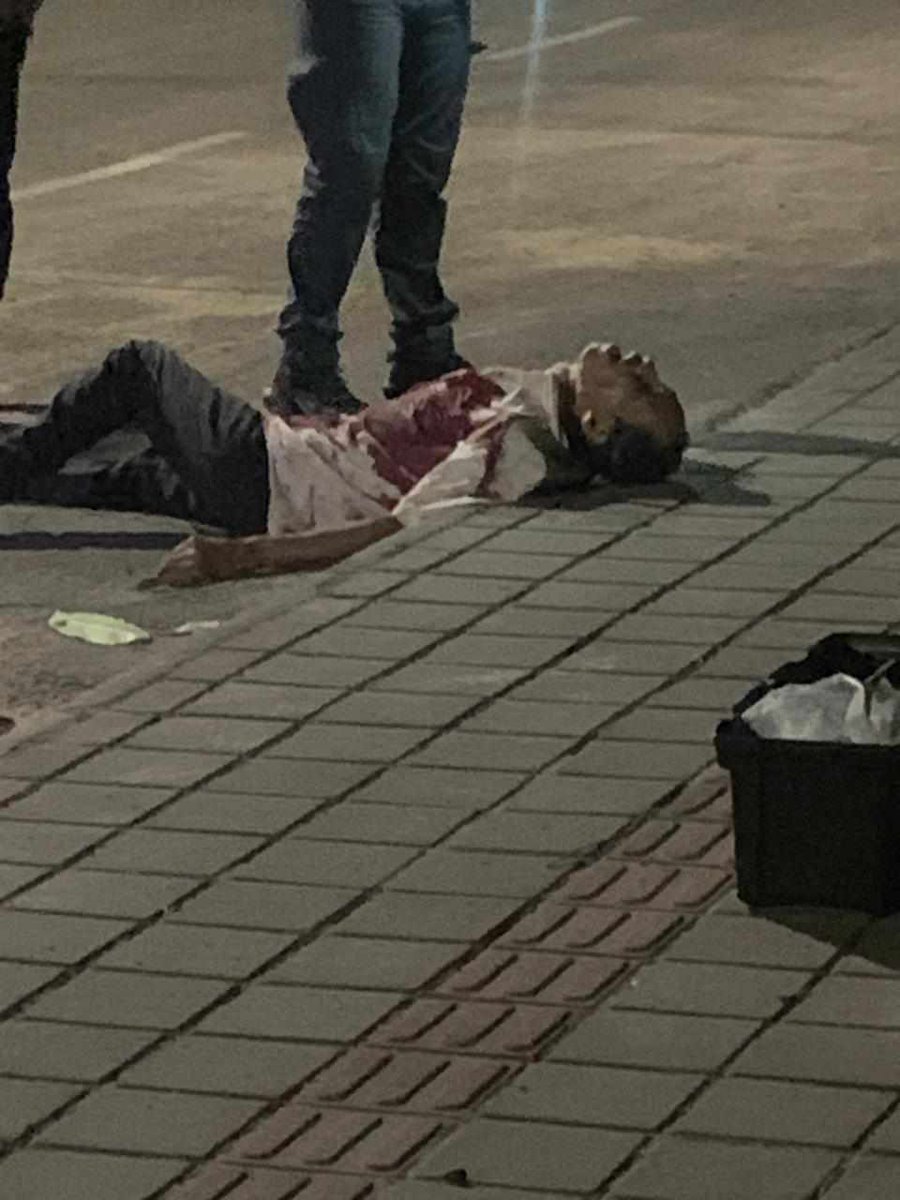 NeiivaNoticias's tweet photo. #Atención A esta hora autoridades hacen presencia frente a un caso de riña en dónde una persona de sexo masculino perdió la vida.

Los hechos sucedieron en la Crr 18 con 9-55 barrio 1 de mayo. https://t.co/Lix87wsplD