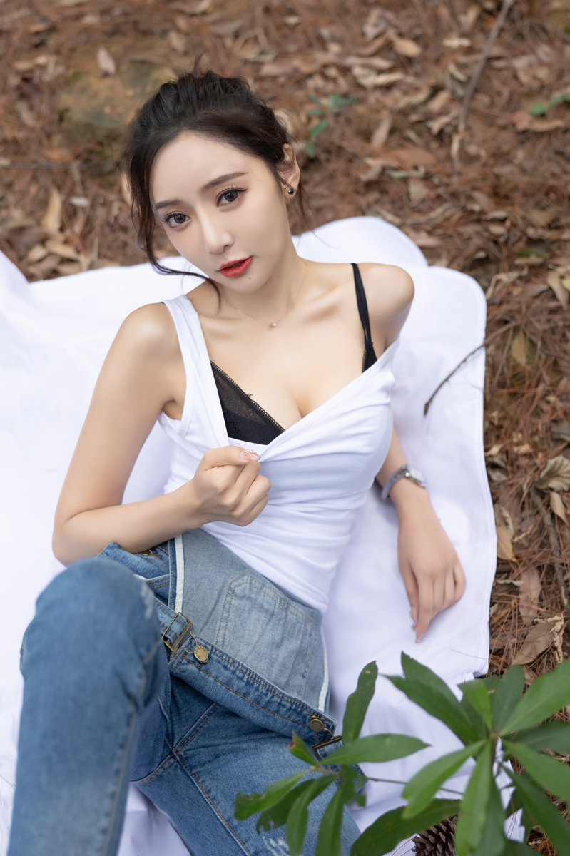 老婆这个词太暧昧了你只准对我说 https://t.co/Ec94pfKnOW