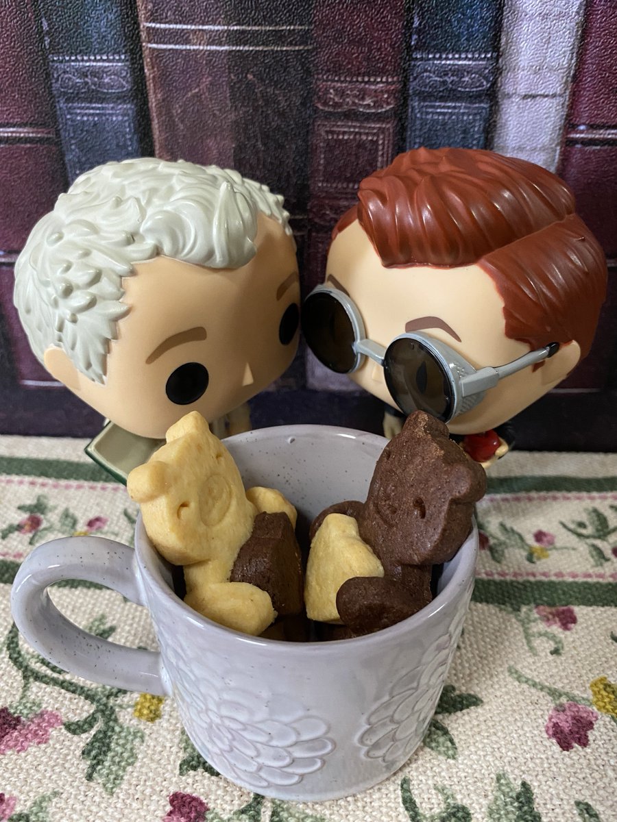 happypigeon_'s tweet photo. 🐻‍❄️🤎🩷🤍🐻

#GoodOmensFunkos
#GoodOmens
#FunWithFunkos https://t.co/lGslr7LwNh