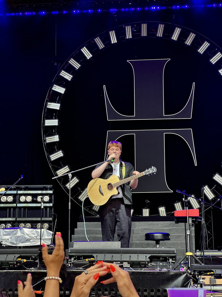 RobertCastley's tweet photo. Looking forward to listening to @alfie_castley being interviewed by @AmosAnnabel on BBC Radio Northampton about his tour with @takethat 

@BBCNorthampton https://t.co/RqvnSGj4eB